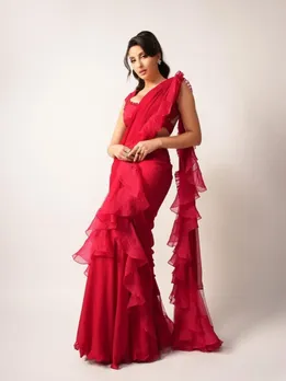 Nora Fatehi | Nora Fatehi In Red Saree | Nora Fatehi Struggling Days | Nora Fatehi Life Story | noraFatehi Networth