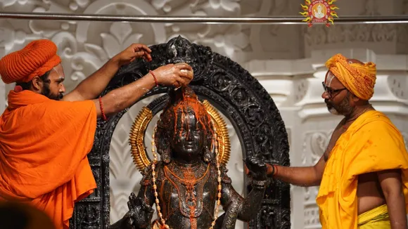 ram navami | ram navami in ayodhya photo | ayodhya ram temple surya tilak | surya tilak on ram lalla | ayodhya ram navami | ayodhya ram lalla darshan on ram navami |  ayodhya ram lalla photo | ayodhya  surya tilak | ayodhya ram mandir surya tilak photo 