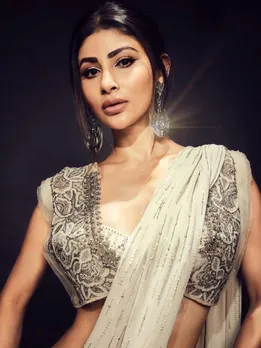 Mouni Roy | Mouni Roy White Saree Photos | Mouni Roy Latest Pic | Mouni Roy In Saree | Mouni Roy Instagram | Mouni Roy Movies and tv shows