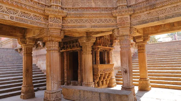 Adalaj Stepwell