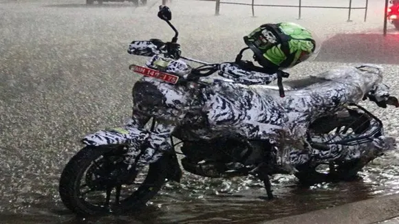 Indian first CNG bike spot| ભારતની પહેલી સીએનજી બાઈક જોવા મળી