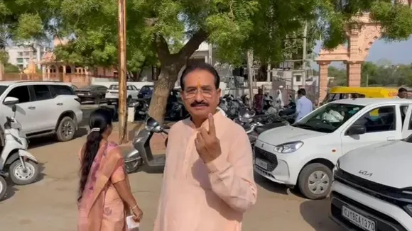 PM Modi Brother Pankaj Modi Voting