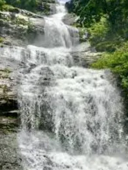 Summer Special | Summer Special Vacation Tips | Best Waterfalls News Gujarati | Best Waterfalls In Madhyapradesh