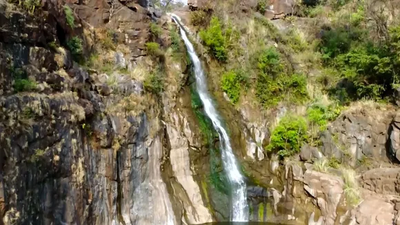 Summer Special Travel Tips | Best Waterfalls Gujarat | gira Dodh | Girmal Waterfall