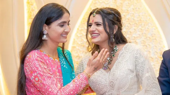 Rajal Barot | Rajal Barot Engagement Photos | Rajal Barot Engagement | Rajal Barot Instagram | Rajal Barot Song