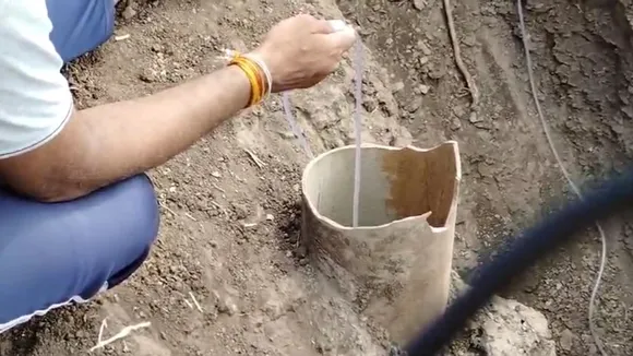 Girl trapped in borewell in Amreli - 1