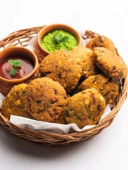 Dal Vada Recipe : વરસાદી મોસમમાં ગરમા ગરમ ક્રન્ચી દાળવડાની મજા માણો, જાણો ખાસ રેસીપી
