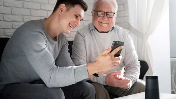 senior citizens friendly tips and tricks for using smartphone