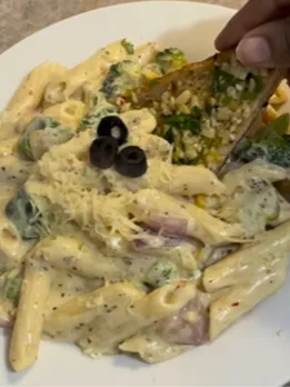 monsoon White Sauce Pasta recipe