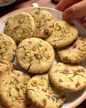 Jowar Pista Cookies