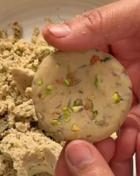easy Jowar Pista Cookies In Gujarati