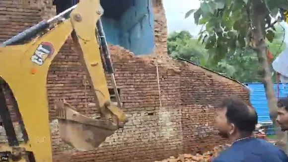 madhya pradesh wall collapse