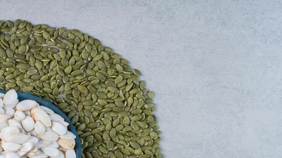 pumpkin seeds benefits | pumpkin seeds | pumpkin seeds nutrition | kaddu ke beej ke fayde | kola na bij na Fayda | how to consume pumpkin seeds | raw pumpkin seeds consume