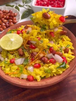 Indori style Poha