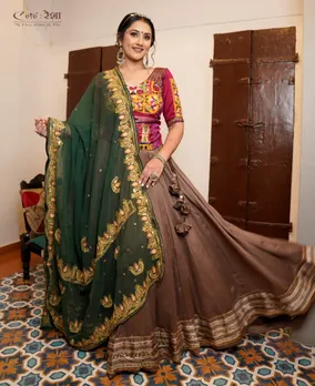 Navratri 2024 | chaniya cholis outfits fashion | chaniya cholis in Navratri 2024 | chaniya cholis tranding styles | chaniya cholis trends design | chaniya cholis outfits trends | latest chaniya cholis fashion