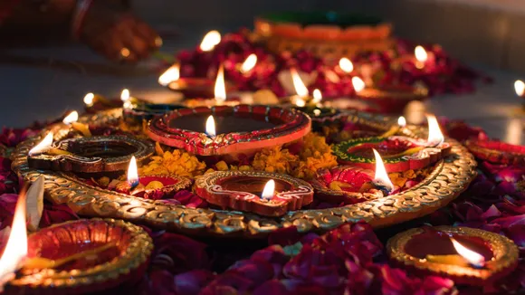 diwali 2024 date | eco friendly diwali celebration tips | how to celebrat eco friendly Diwali| | Diwali celebration tips | geen diwali celebration | how to recuce air pollution in Diwali | solar powered LED string lights | Diwali gift potted plants | natural rangoli designs