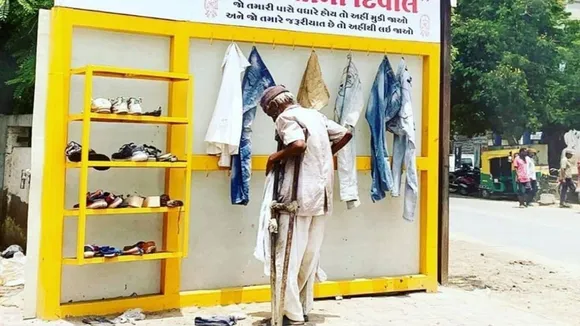 (તસવીર : માનવતાની દિવાલ/ફેસબુક)
