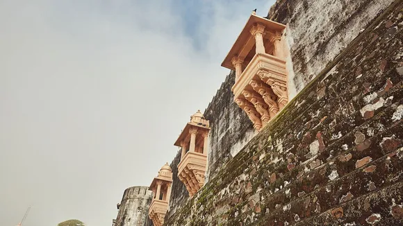 palitana | shatrunjaya hill | palitana shatrunjaya hill history | shatrunjaya hill height | palitana jain temple darshan | famous places visit in palitana | famous places visit in Bhavnagar | famous jain derasar in Gujarat