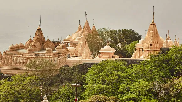 palitana | shatrunjaya hill | palitana shatrunjaya hill history | shatrunjaya hill height | palitana jain temple darshan | famous places visit in palitana | famous places visit in Bhavnagar | famous jain derasar in Gujarat