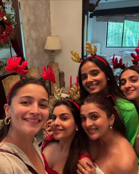 Alia Bhatt selfie