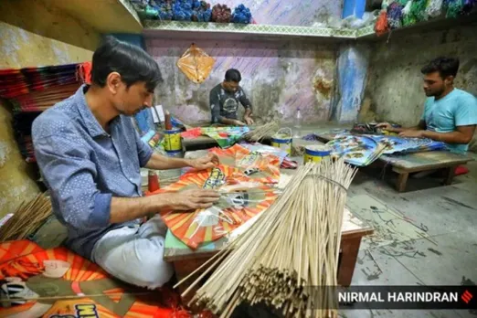 kite string gift, kite making work,