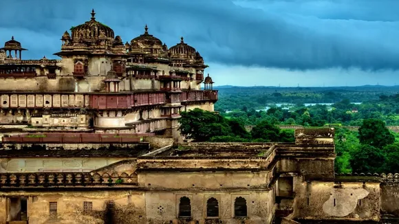 Orchha | orchha ram raja sarkar mandir | orchha ram raja temple history | famous places to visit in Orchha | Orchha history | Orchha fort | Orchha mandir | madhya pradesh tourism | Orchha Temple history | ઓરછા પ્રવાસ | ઓરછા રામ રાજા મંદિર ઇતિહાસ
