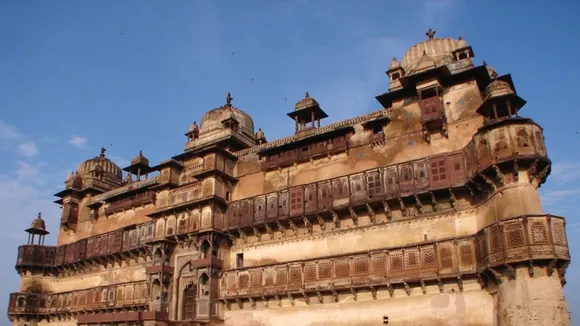 Orchha | orchha ram raja sarkar mandir | orchha ram raja temple history | famous places to visit in Orchha | Orchha history | Orchha fort | Orchha mandir | madhya pradesh tourism | Orchha Temple history | ઓરછા પ્રવાસ | ઓરછા રામ રાજા મંદિર ઇતિહાસ