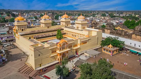 Orchha | orchha ram raja sarkar mandir | orchha ram raja temple history | famous places to visit in Orchha | Orchha history | Orchha fort | Orchha mandir | madhya pradesh tourism | Orchha Temple history | ઓરછા પ્રવાસ | ઓરછા રામ રાજા મંદિર ઇતિહાસ