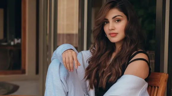 (Photo Source: @rhea_chakraborty/instagram)
