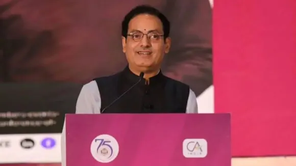 (Photo: Vikas Divyakirti/Insta)