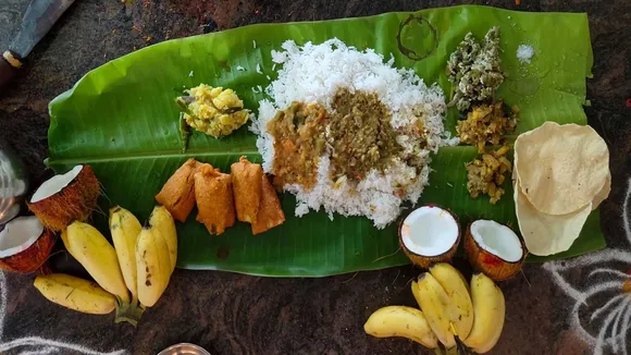 banana leaf eat, banana leaf