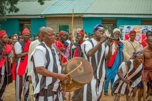 first Wedding night ritual africa, અજીબોગરીબ પરંપરા, લગ્ન બાદ વિચિત્ર પરંપરા,