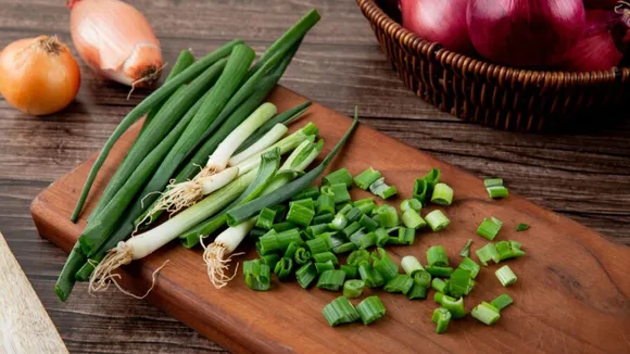 Green Onions | Green Onions Benefits | spring onion benefits | helath tips of Green Onions | Green Onions recipe | how to use Green Onions