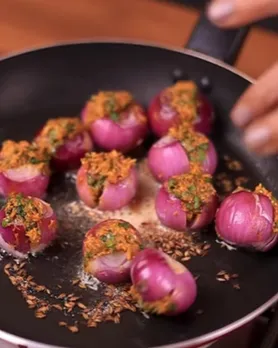 Pyaaz Masala Sabji Recipe tips