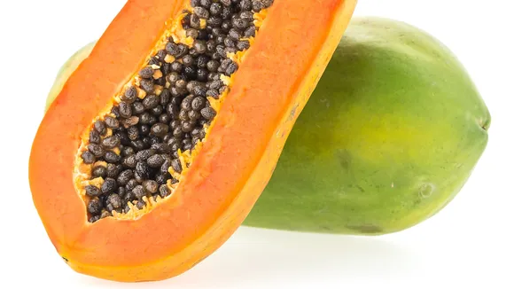 પપૈયા આરોગ્ય માટે અમૃત કે જોખમ? જાણો કોણે ટાળવા અને કોણે ખાવું જોઈએ, Papaya Benefits For Heart Weight loss Health Tips