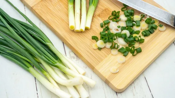 Green Onions | Green Onions Benefits | spring onion benefits | helath tips of Green Onions | Green Onions recipe | how to use Green Onions