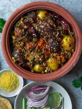 Undhiyu Recipe | Undhiyu Recipe In Gajarati | surti undhiyu recipe in gujarati | surti undhiyu recipe at home | uttarayan special food list | uttarayan special food recipe | undhiyu recipe ingredients | ઊંધિયું રેસીપી | ઊંધિયું બનાવવાની રીત | સુરતી ઊંધિયું રેસીપી ગુજરાતીમાં