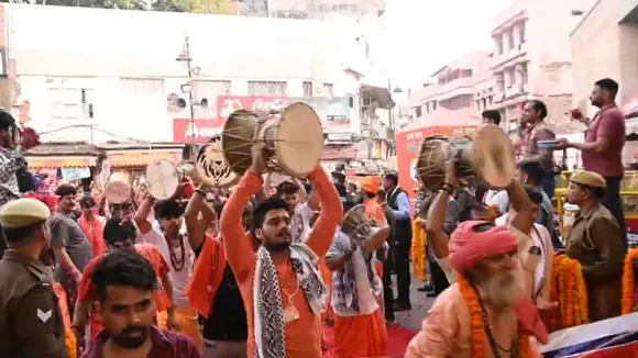Kashi Vishwanath Dham, Naga Sadhu in Kashi Vishwanath on Maha Shivratri,