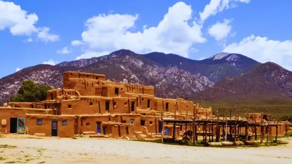 Taos Hum : 