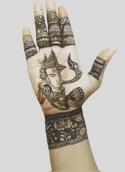 સરળ મહેંદી ડિઝાઇન 2025, DIY mehndi for Mahashivratri, cultural mehndi ideas,