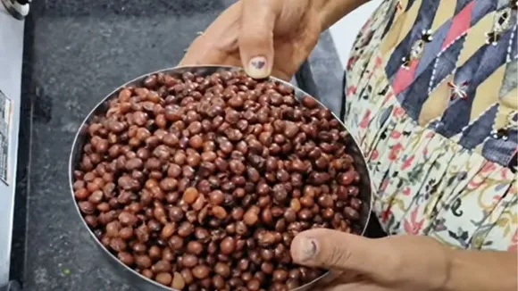 Tuver na Totha Recipe in gujarati