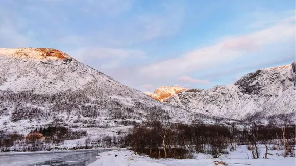 Valentine Day Special romantic place destination travels plan