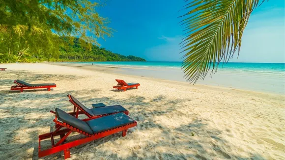 couple Romantic trip plan world beautiful beaches