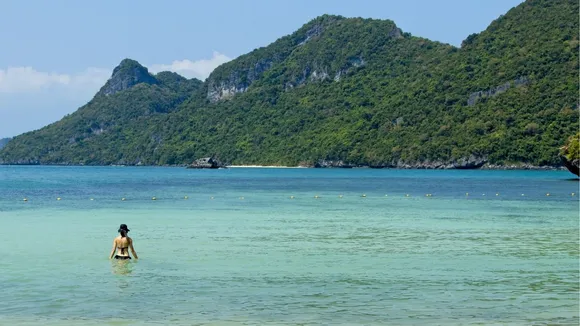 couple Romantic trip plan world beautiful beaches