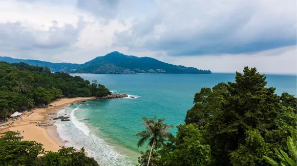 couple Romantic trip plan world beautiful beaches