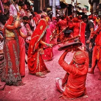 Holi 2025 | Holi celebration in barsana | barsana lathmar holi | barsana laddu mar holi | holi celebration in mathura | holi celebration in vrindavan | holi dhuleti 2025