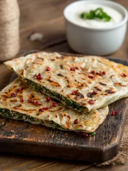 Holi special pizza paratha