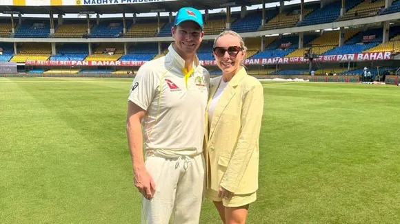 Steve Smith, Dani Willis