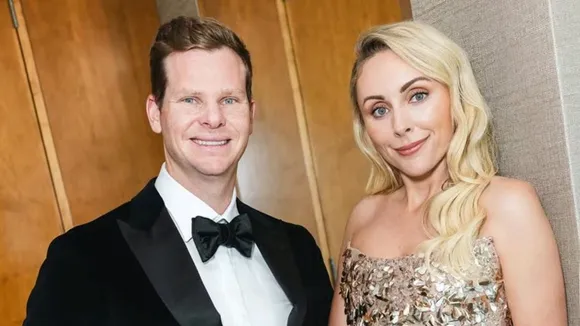 Steve Smith, Dani Willis