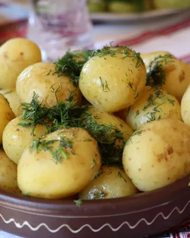 boiled potatoes peeling tips